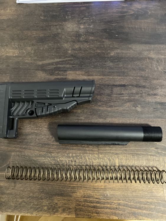 AR15 / M4 Full buffer tube assembly + stock Acheter sur Ricardo