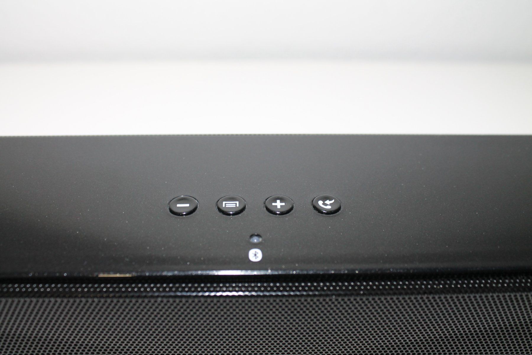 Amazon Casse acustiche: AmazonBasics GROSSER tragbarer Bluetooth-Lautsprecher – Usato da Basel venduto da David25 5