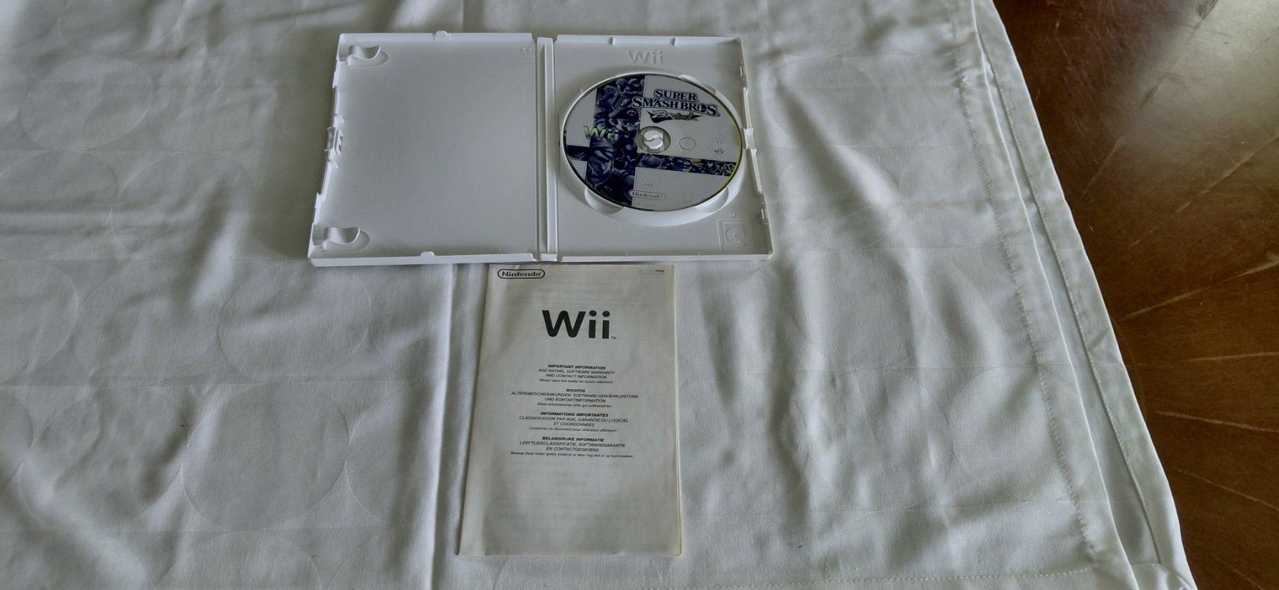 Jeux: Super Smash Bros Wii – D'occasion à Gretzenbach par Uli1980 1