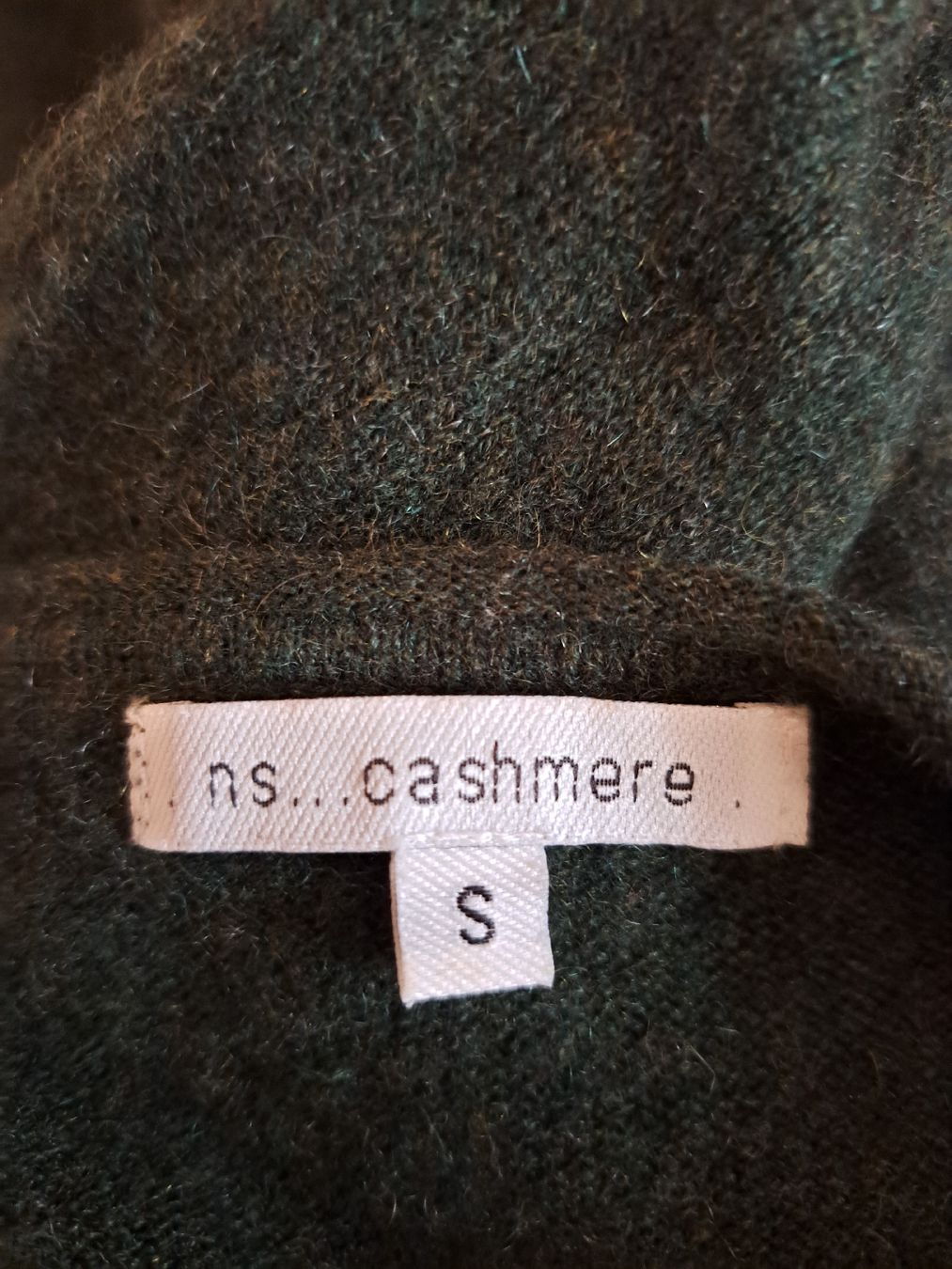Vestiti: Kaschmir Kleid / Long Pulli von: Cashmere – Usato da Thalwil venduto da sternenstaub369 2
