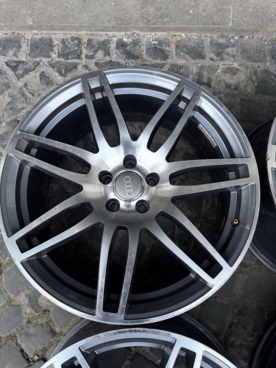 Audi Cerchioni: Audi Replika Alufelgen 9X20 ET 40 – Usato da Bühler venduto da izz_8cqj 3