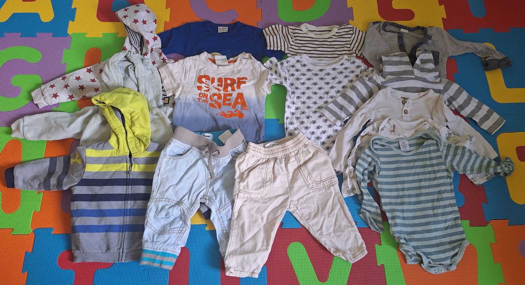 Lotti & Set di vestiti: Kinderkleider Set, Gr. 80 – Usato da Berneck venduto da Bueschelady