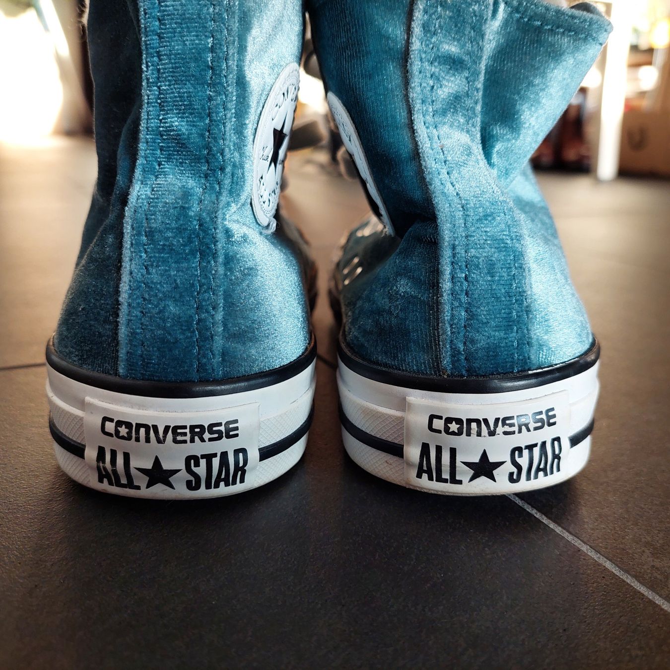 Converse Scarpe da donna: Neue Converse Chuck Taylor Velvet – Nuovo (secondo la descrizione) da Winterthur venduto da Madamme-Rex 1