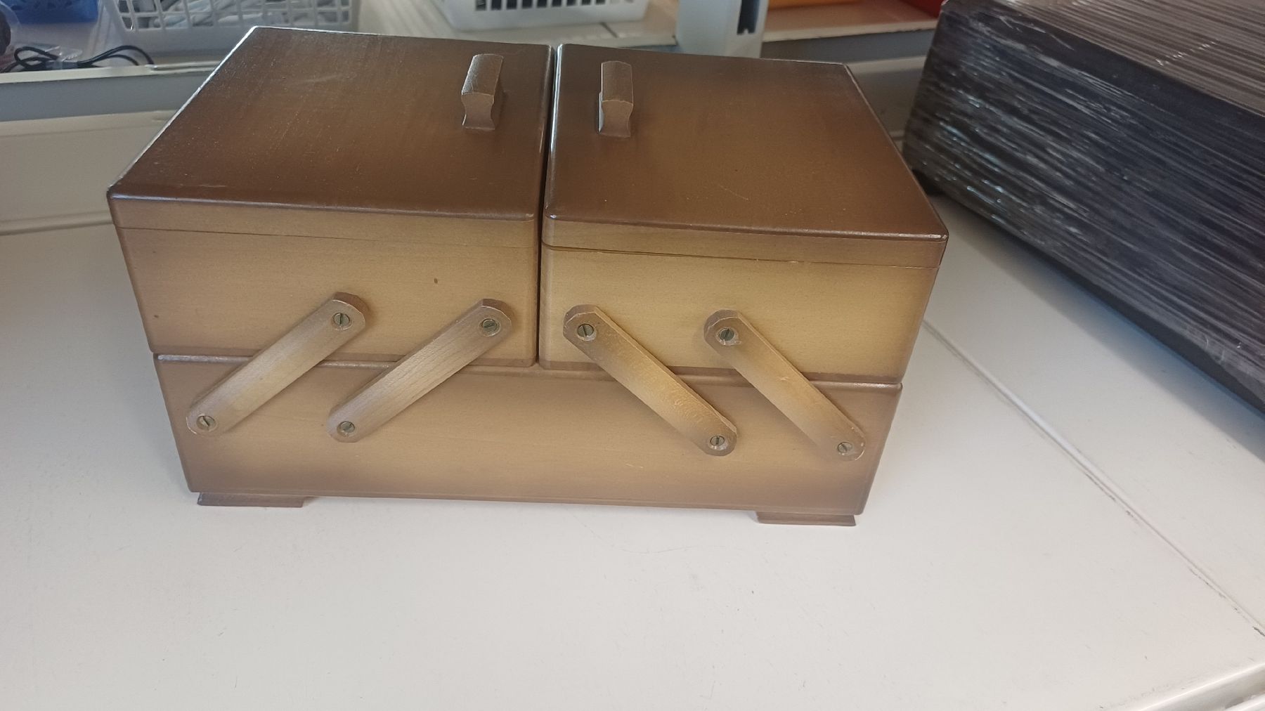 Transportkisten: Schönes Nähkästli  – Gebraucht aus Flawil von Pinkmalibu 1