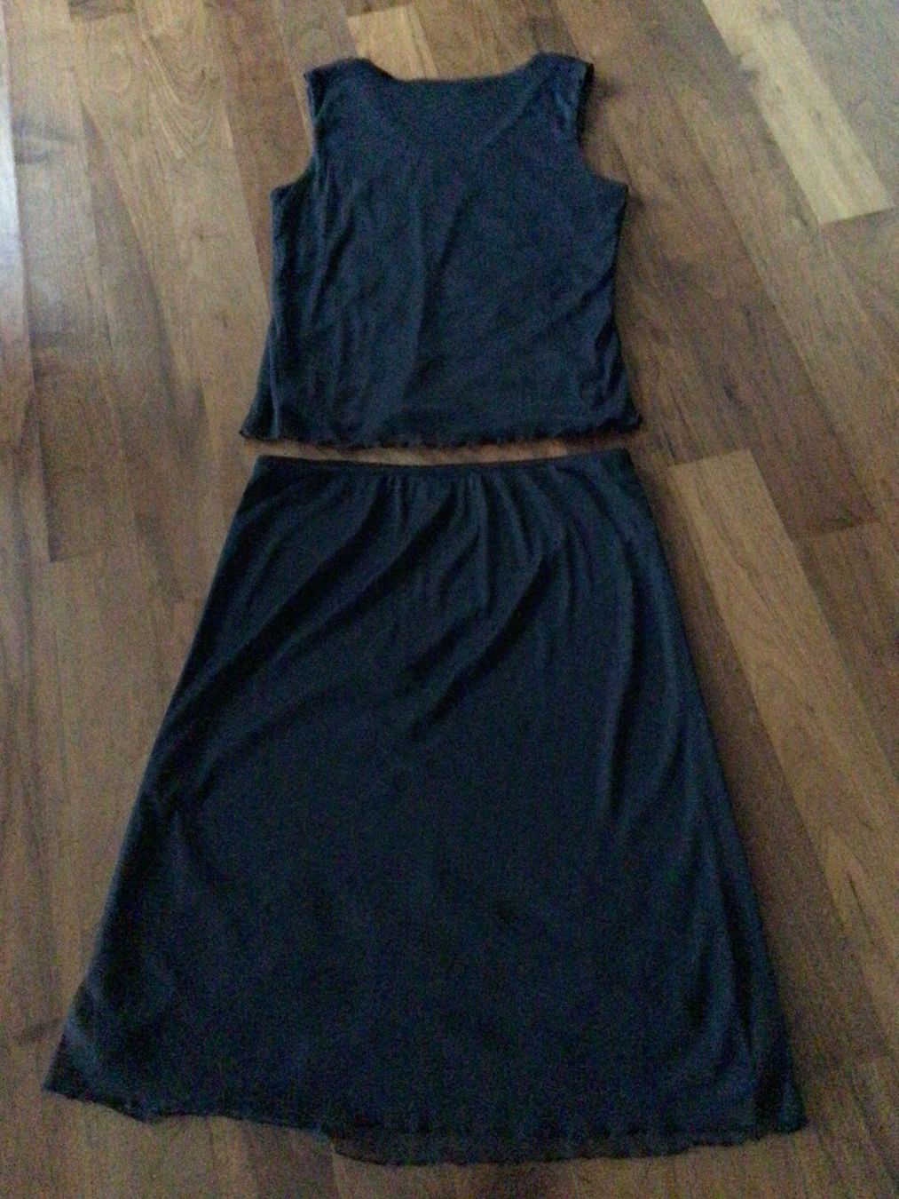 Liu Jo Lotti di vestiti: Bluse und Rock Liu Jo – Usato da Zürich venduto da ArmariodeRuth_Senora 2