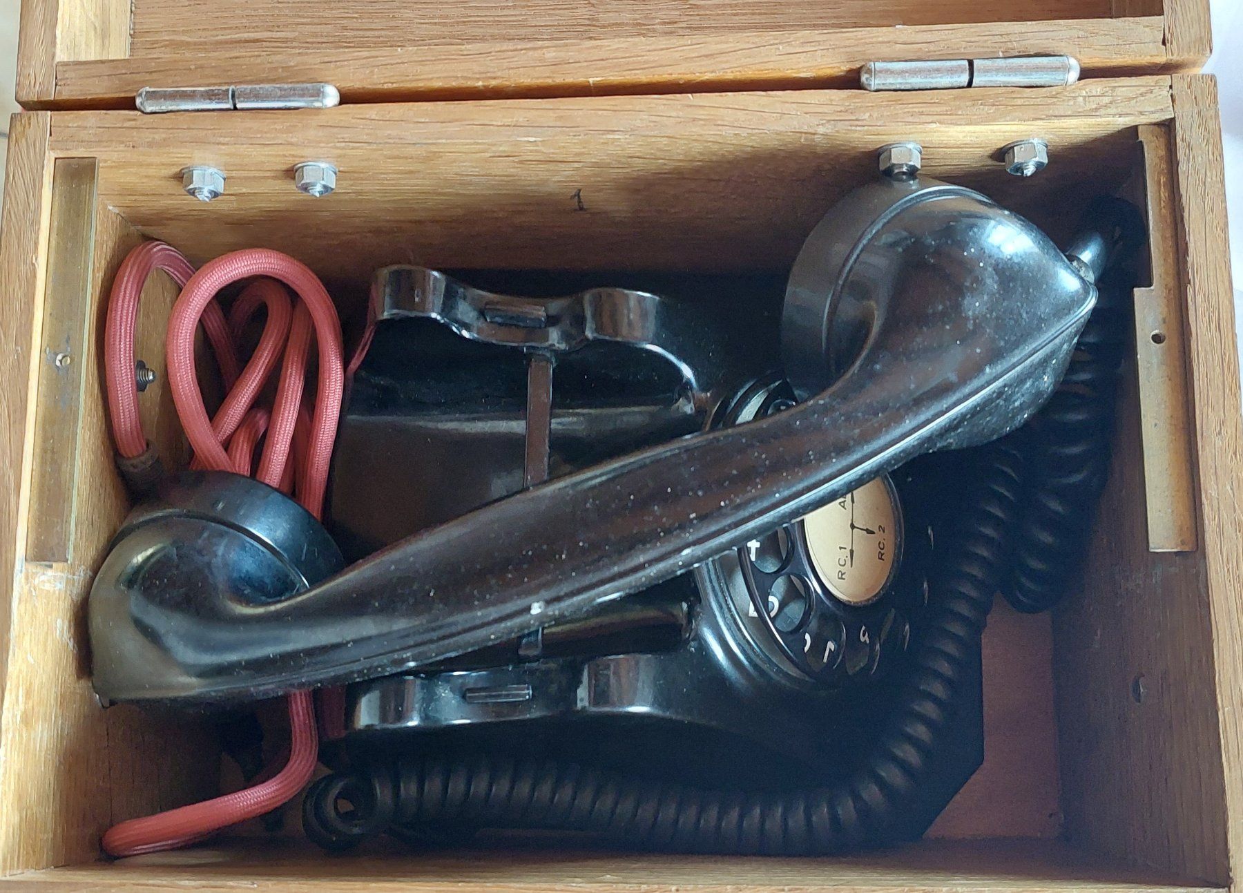 Telefoni: Ancien téléphone PTT de table – Usato da Brent venduto da jos_2qs8 3