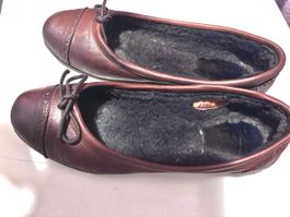 handgearbeitete Ballerinas aus Leder, Lammfell-Fütterung