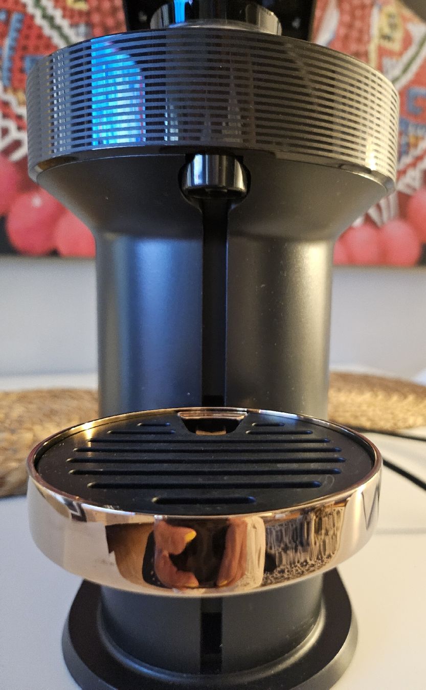 Nespresso Macchine per caffè & Macchine per espresso: Nespresso Vertuo Next Premium Kaffeemaschine - Neu – Nuovo e nell'imballaggio originale da Bülach venduto da ane_yn2b 2