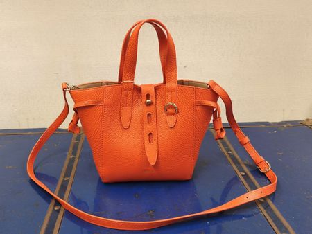 Handtasche Furla Leder orange mit Schulterriemen neu