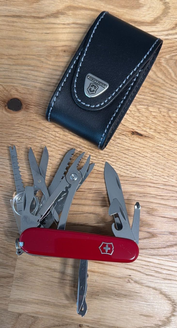 Victorinox Coltelli tascabile: VICTORINOX TASCHENMESSER MIT ETUI – Nuovo (secondo la descrizione) da Zürich venduto da Frei-Occasionen 4