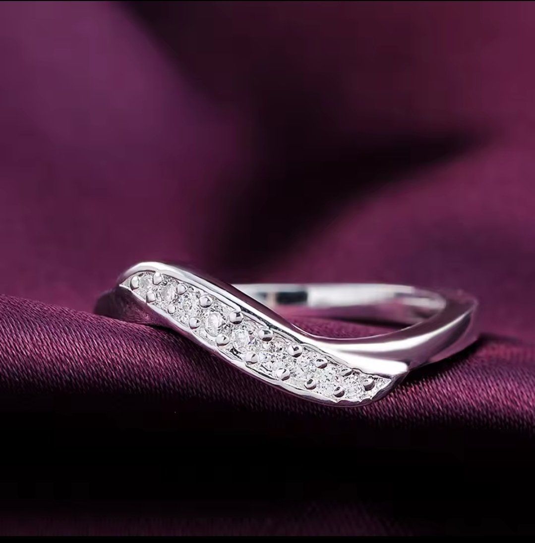 Bagues: Zarter Ring, 925 versilbert Gr. 8 – Neuf (Voir description) à Grenchen par dar_6d52 1