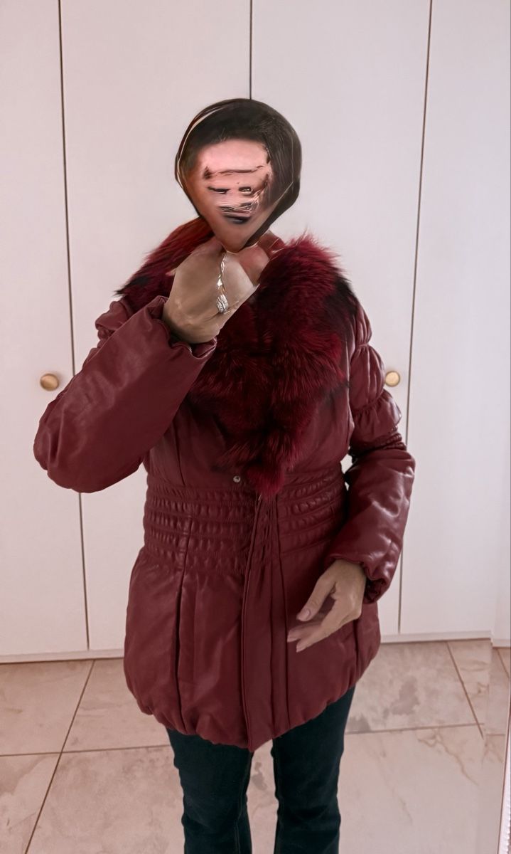 Jacken: Lederjacke rot mit Pelz 36/38 – Gebraucht aus Wolfwil von sannaric 4