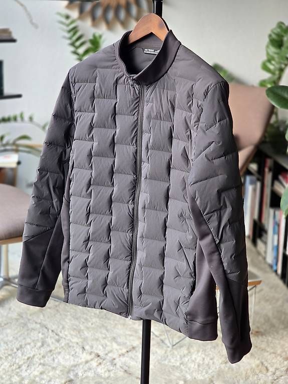 Giacche: ARCTERYX JACKE KOLE DOWN JACKET GRAU HERREN LARGE – Usato da Stallikon venduto da rob_62w9 4