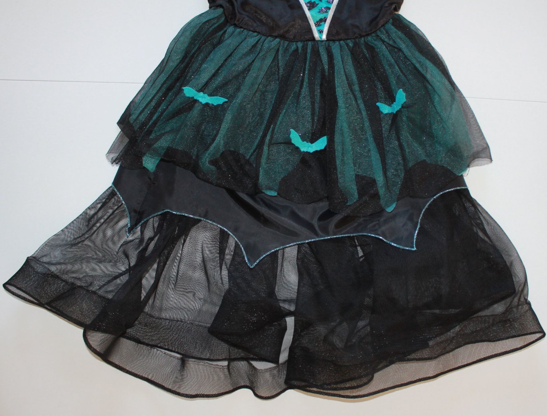 Kostüme: Costume sorcière / Hexe t. 7 - 8 ans – Gebraucht aus Peseux von CoolShoping 5