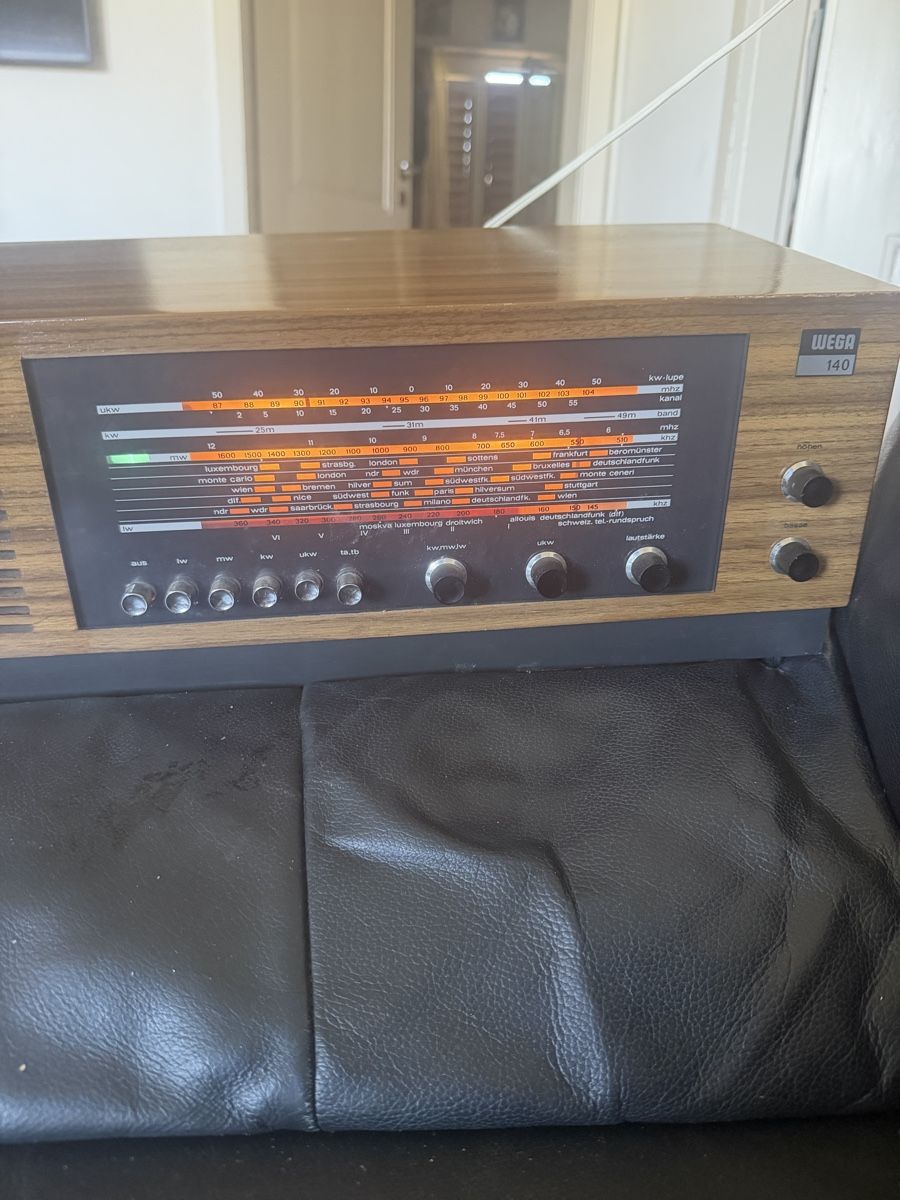 Radio: WEGA 140 TUBE RADIO – Usato da Baden venduto da noli.r 1