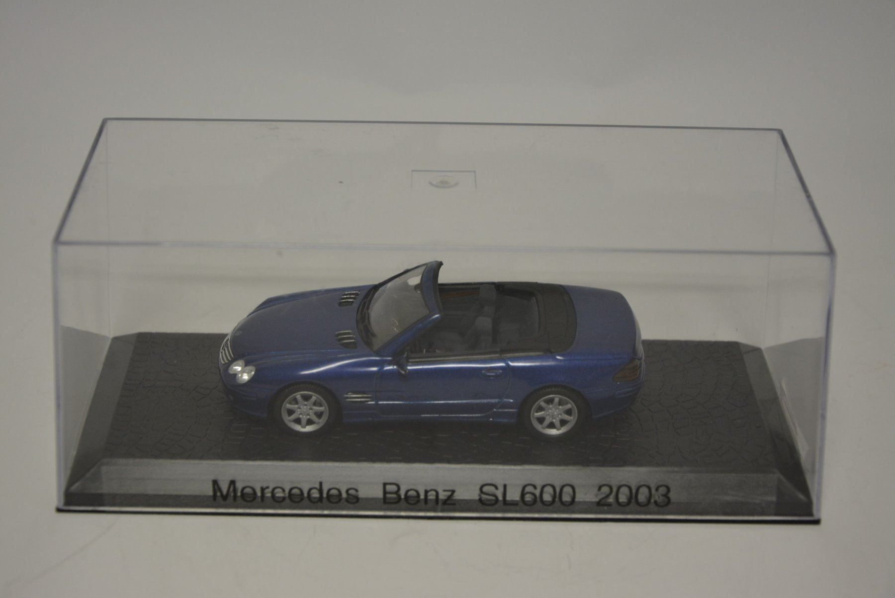 Mercedes-Benz Modellini d'auto: Mercedes Benz SL600 2003 , 1:43 – Nuovo (secondo la descrizione) da Goldach venduto da Feivel9