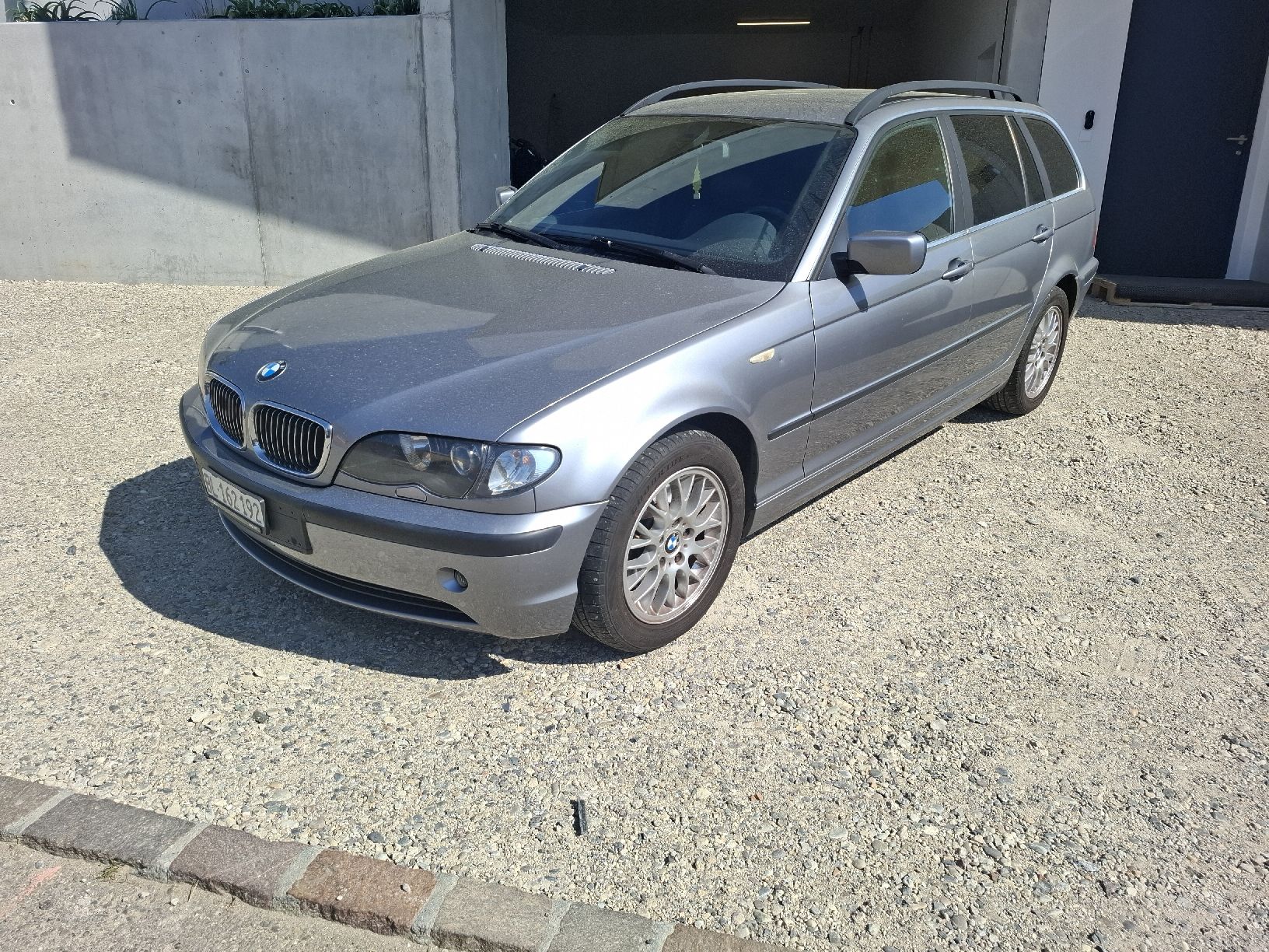BMW Autos: BMW 320i Touring ab MFK 09/25 – Gebraucht aus Ormalingen von V850