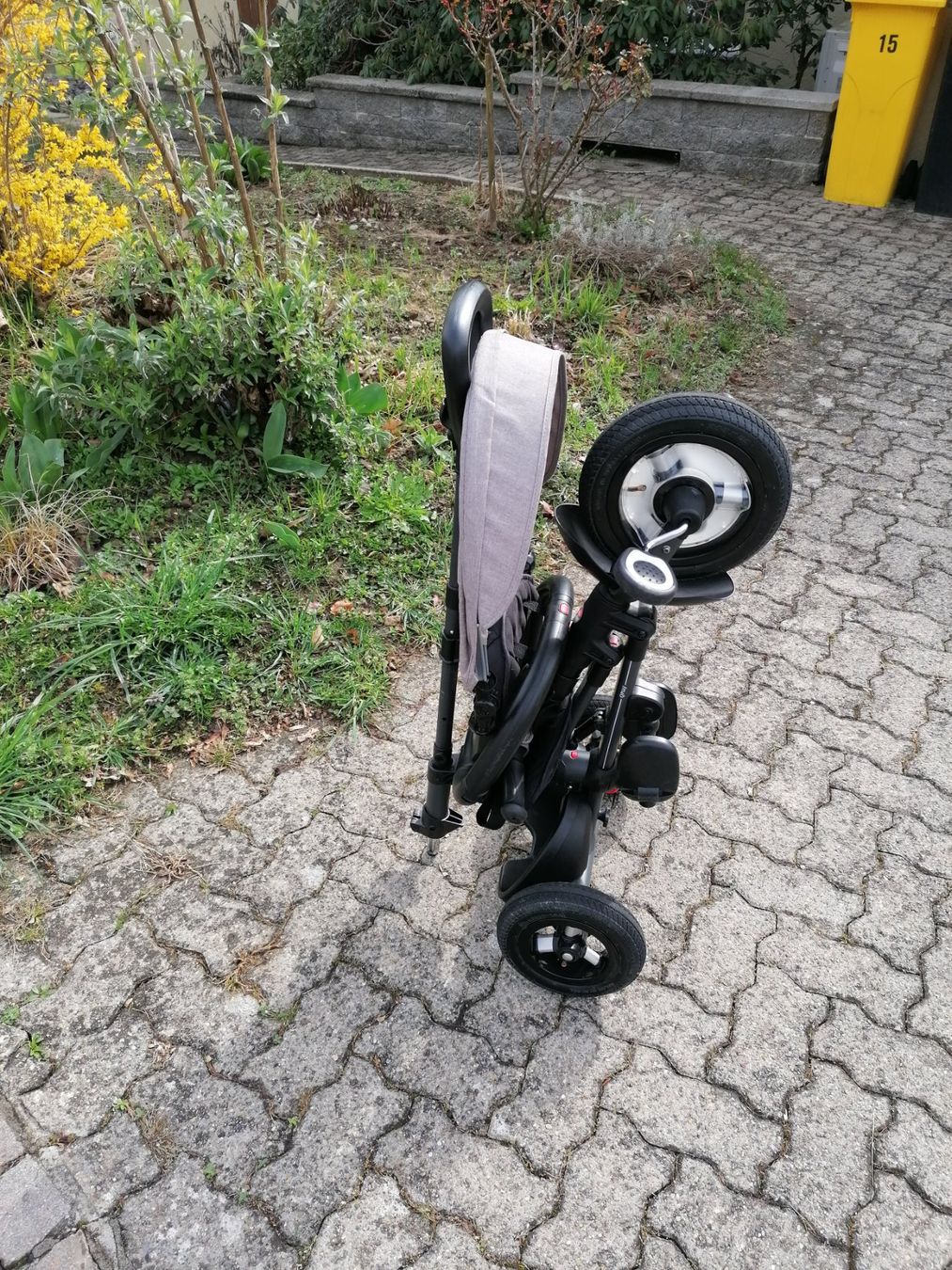 Fahrzeuge für Kinder: Dreirad QPlay zusammenklappbar – Gebraucht aus Winterthur von  1