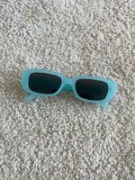 Blaue Sonnenbrille