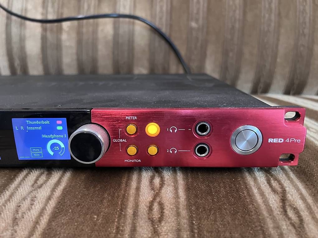 Attrezzatura per studi di registrazione: Focusrite RED 4 pre  – Usato da Schwanden Sigrisw venduto da leumas1975 3