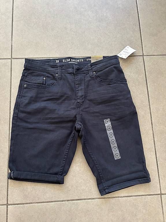 C&A Pantaloni: Short bermuda marine – Usato da Confignon venduto da MVAR