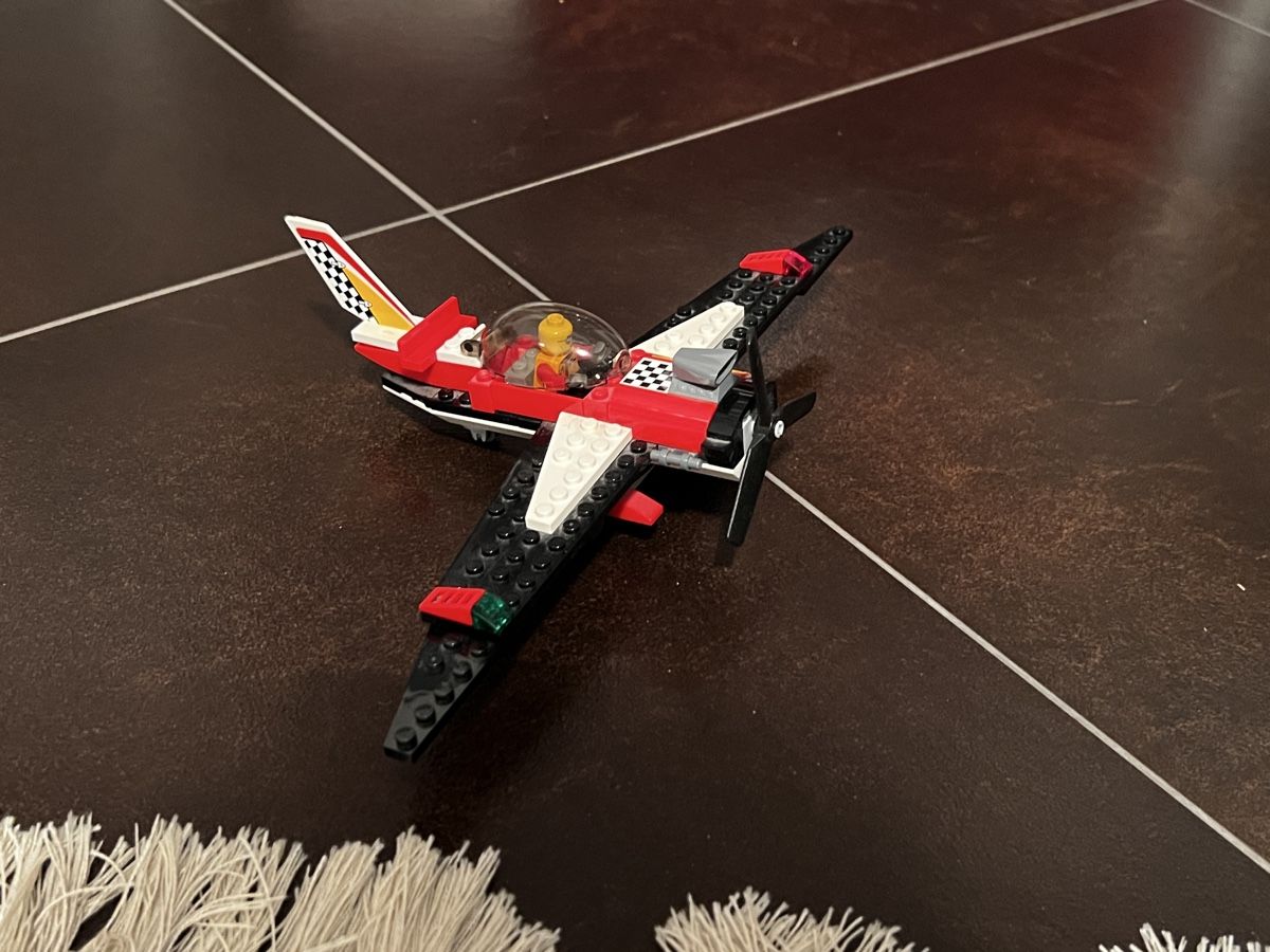 Lego Kit di costruzioni: Lego Flugzeug, rotes Modell – Usato da Biel-Benken BL venduto da edu_j8mz