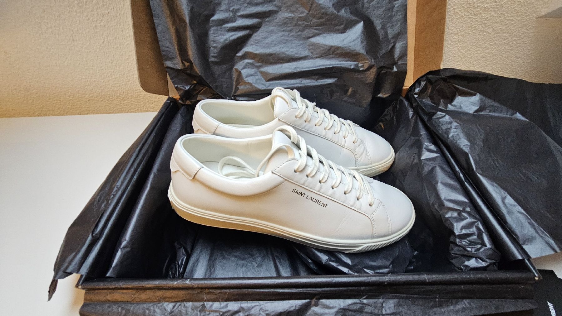 Saint Laurent Scarpe da donna: Saint Laurent Sneaker, weiss Grösse 39 – Usato da Kloten venduto da Jay_s_922 1