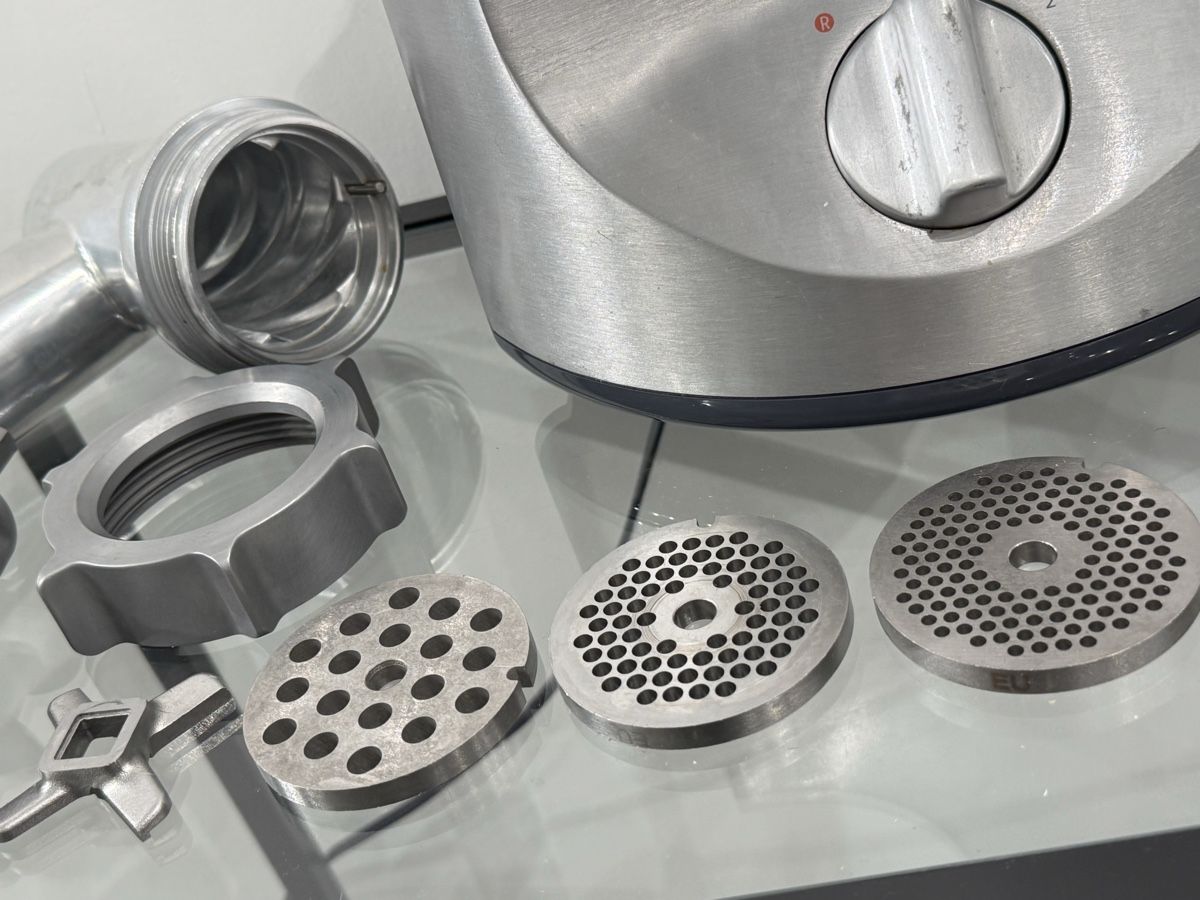 Kenwood Elettrodomestici da cucina: Fleischwolf Kenwood Pro 2000 Excel gebraucht – Usato da Allschwil venduto da Chelsea_16 6