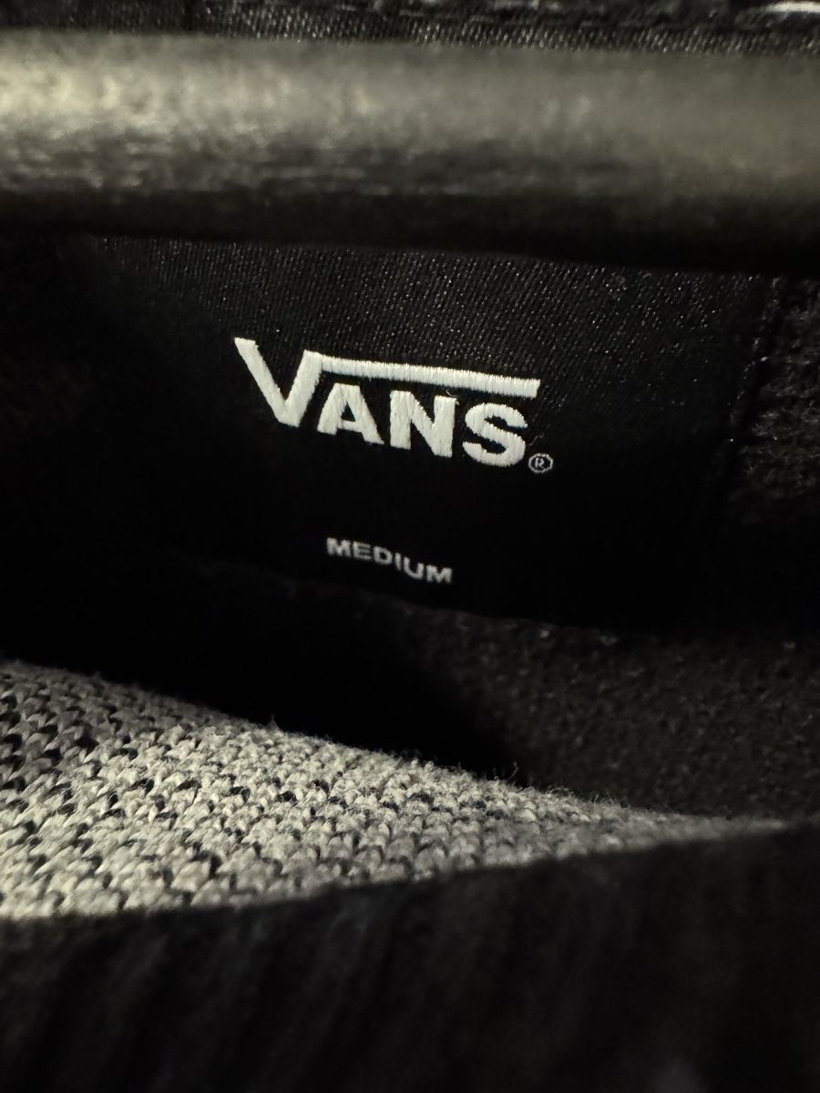 Maglioni & Felpe: Vans Pullover mit OnePiece Motiv – Usato da Biberist venduto da etesummer 4
