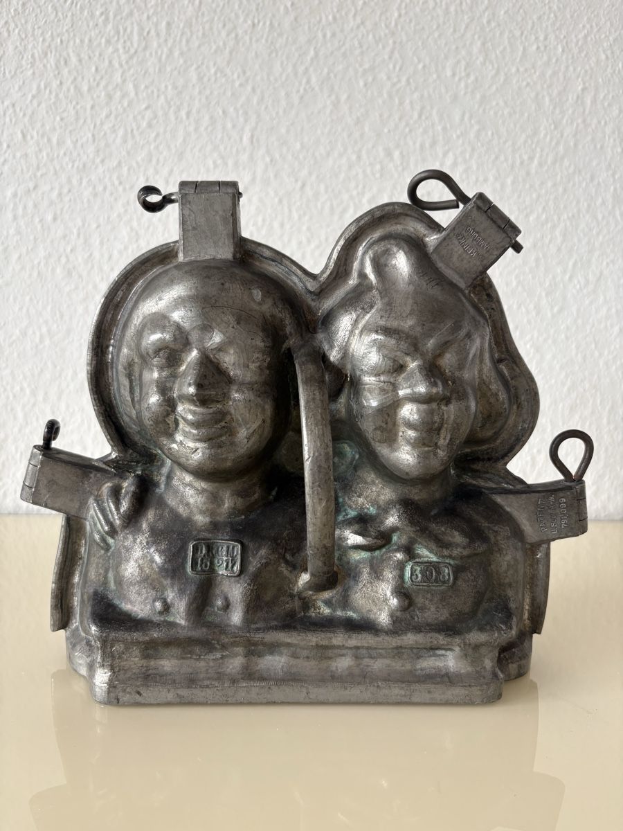 Teglie da forno: Max und Moritz / seltene antike Back-/Schokoladenform KEINKE – Usato da St. Gallen venduto da charlesweb