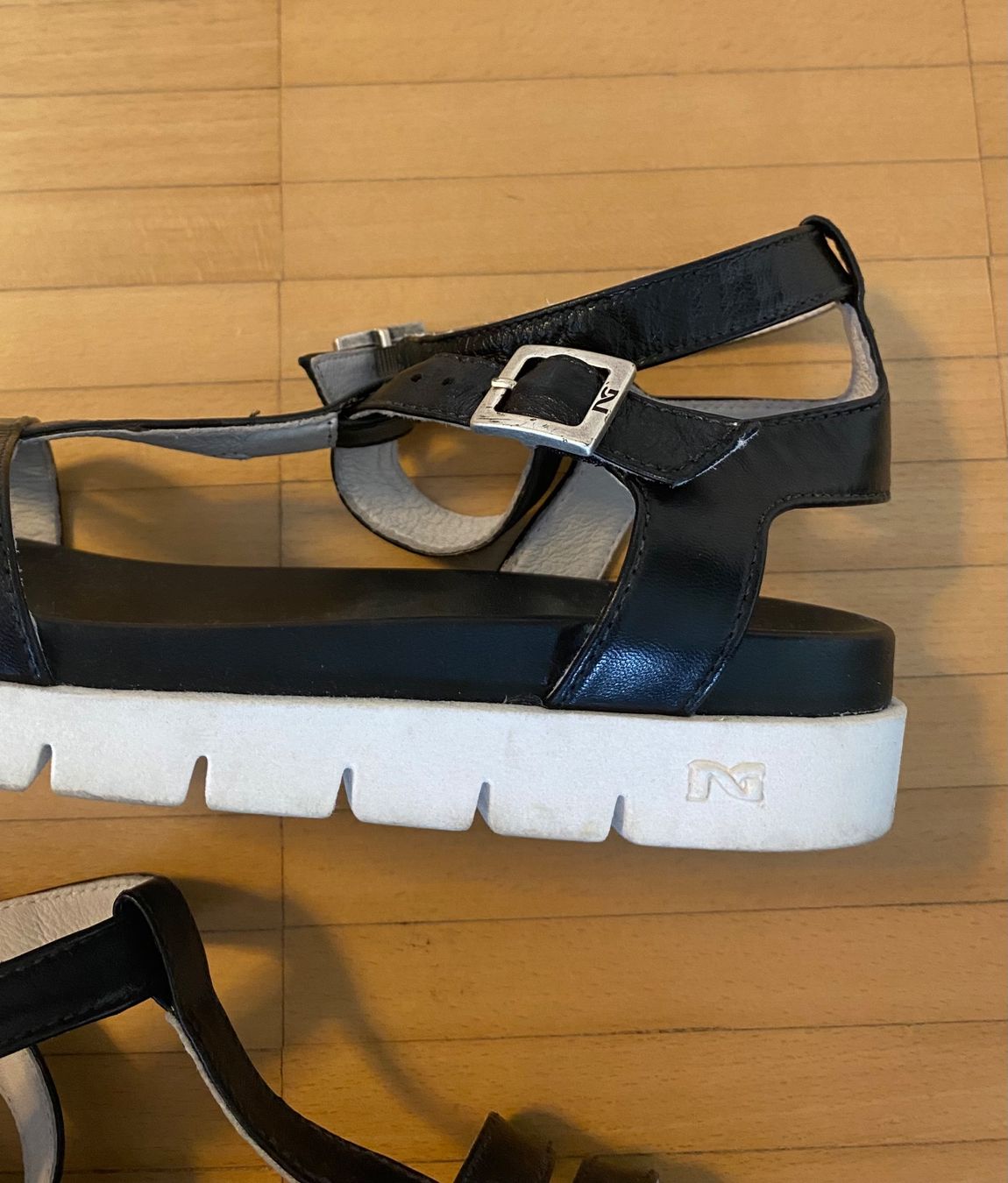 Scarpe da donna: Nero Giardini Sandalen Damen Gr. 36 – Nuovo (secondo la descrizione) da Frauenfeld venduto da LIL_NA 5