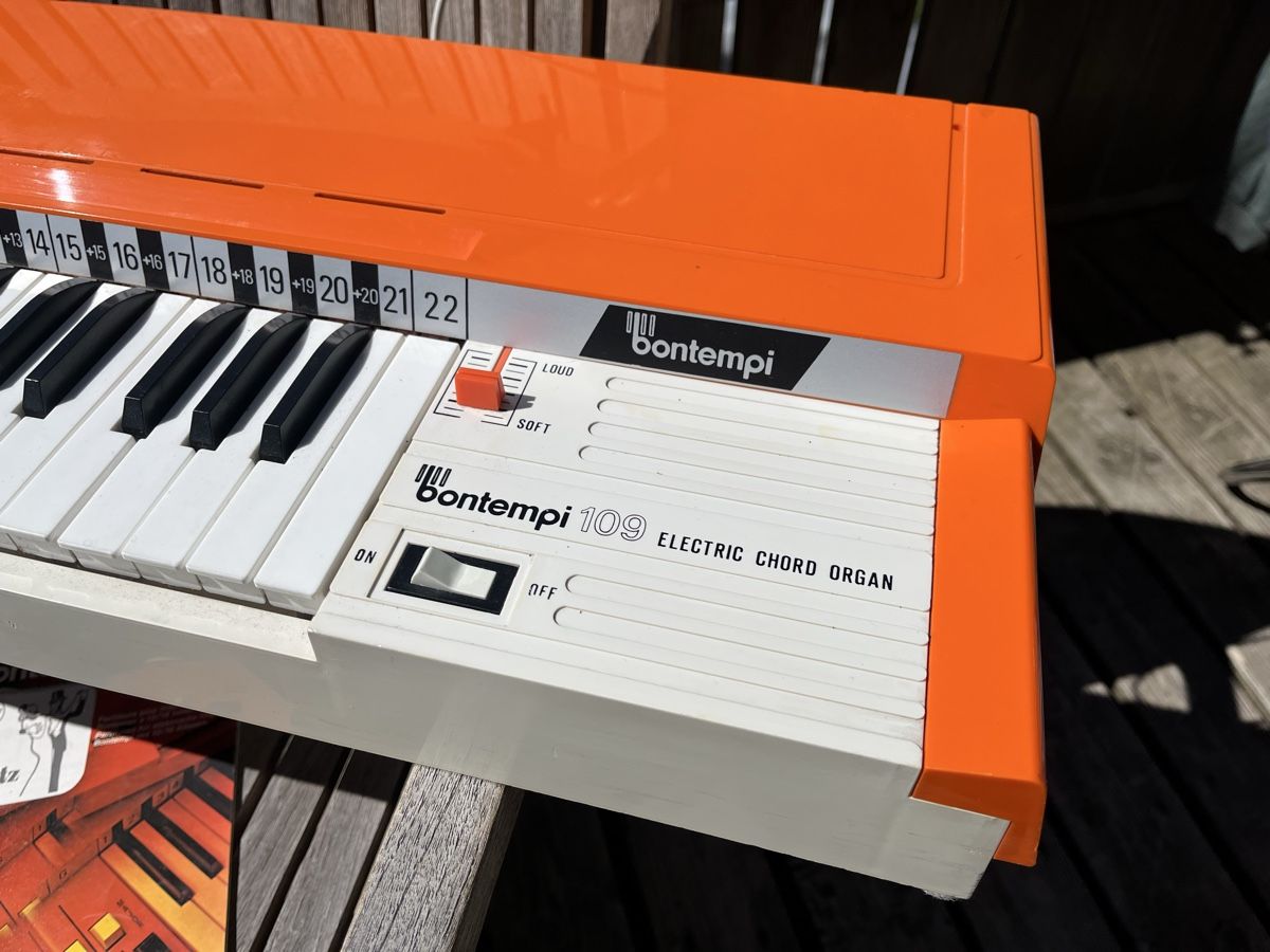 Bontempi Strumenti musicali: Bontempi 109 Vintage Keyboard 1970 – Usato da Wiesenberg venduto da swissantik 3