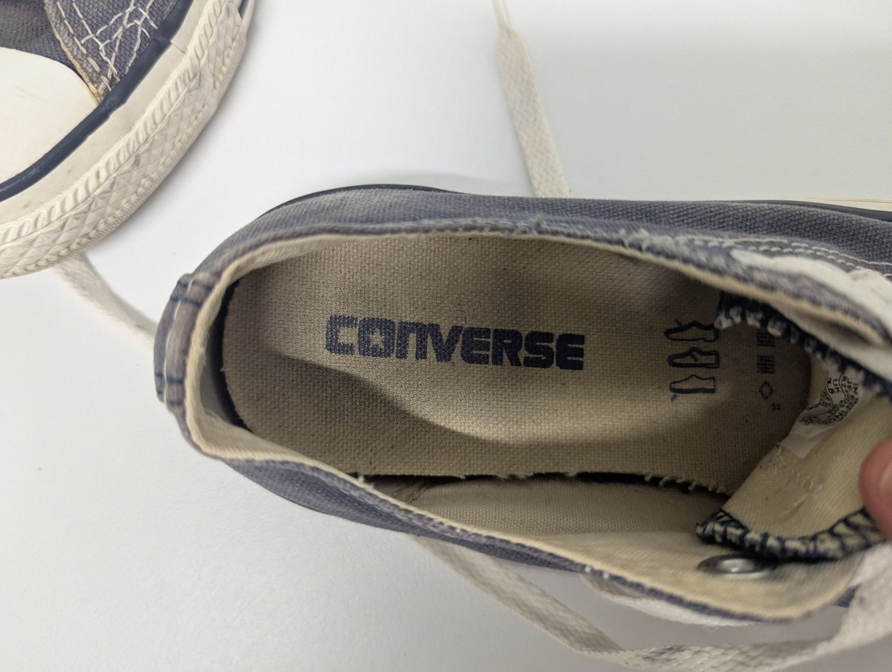 Converse Damenschuhe: Converse Turnschuhe Grösse 36 – Gebraucht aus Root von Pfroeschli 2