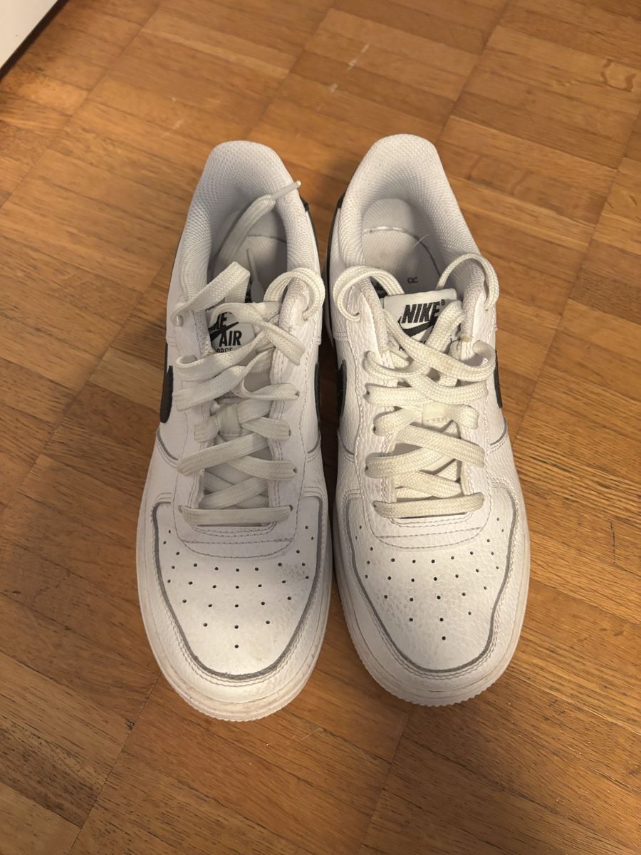Nike Scarpe da uomo: Nike Air force 1 – Usato da Schwerzenbach venduto da rea_bh9k 1