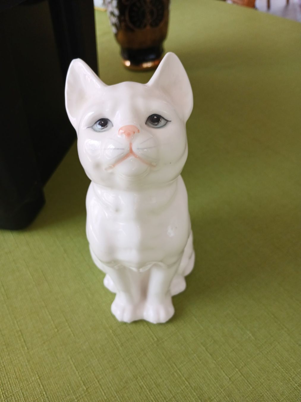 Statuette: Katze weiss – Usato da Zürich venduto da Mr.Dachboden 1