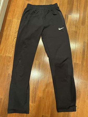 NIKE Jogginghose schwarz