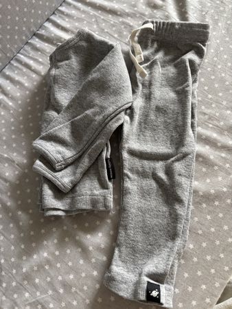 Baby Set Langarmshirt und Hose grau Grösse 62/68 cm