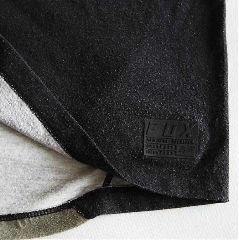 T-Shirts: Fox shirt – Gebraucht aus Schinznach Dorf von rolischwaller 2
