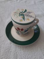 Teetasse mit Deckel und Sieb (Keramik)