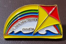 S235 - Pin 10. Drachen Treffen FAN 1994 / Regenbogen