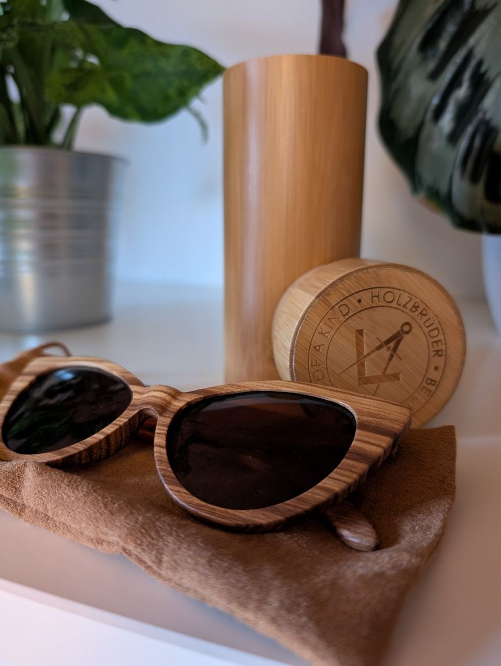 Occhiali & Lenti: Retro Holz-Sonnenbrille – Nuovo (secondo la descrizione) da Niederurnen venduto da maus.on.the.bike 1