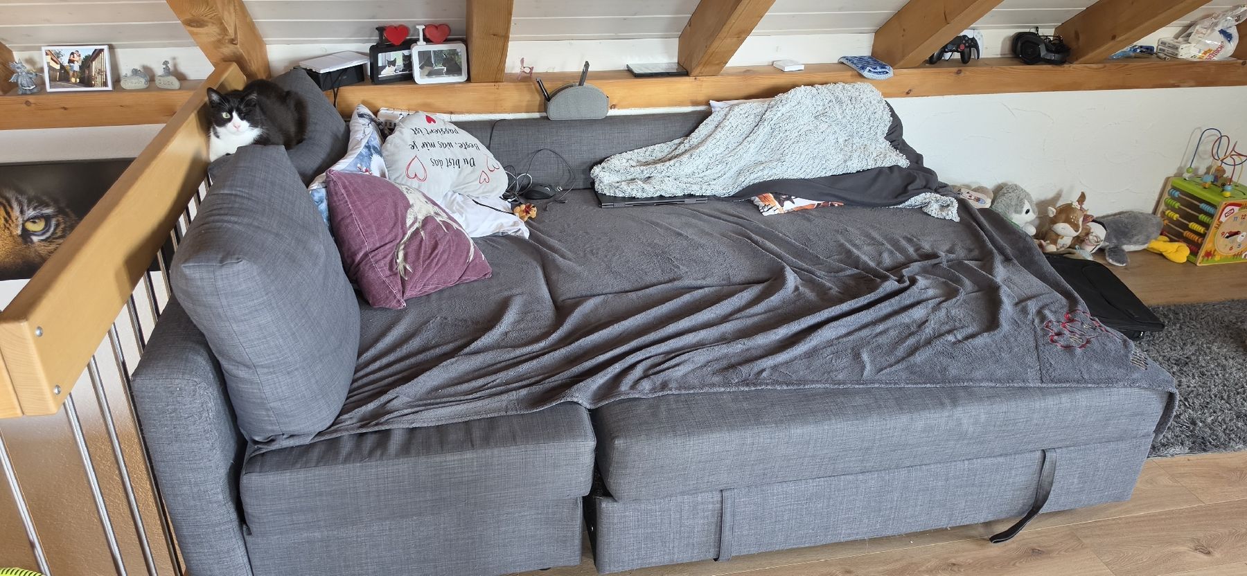 Sofas: Graues Ecksofa mit Schlaffunktion Ikea – D'occasion à Nänikon par Dome_2409 4