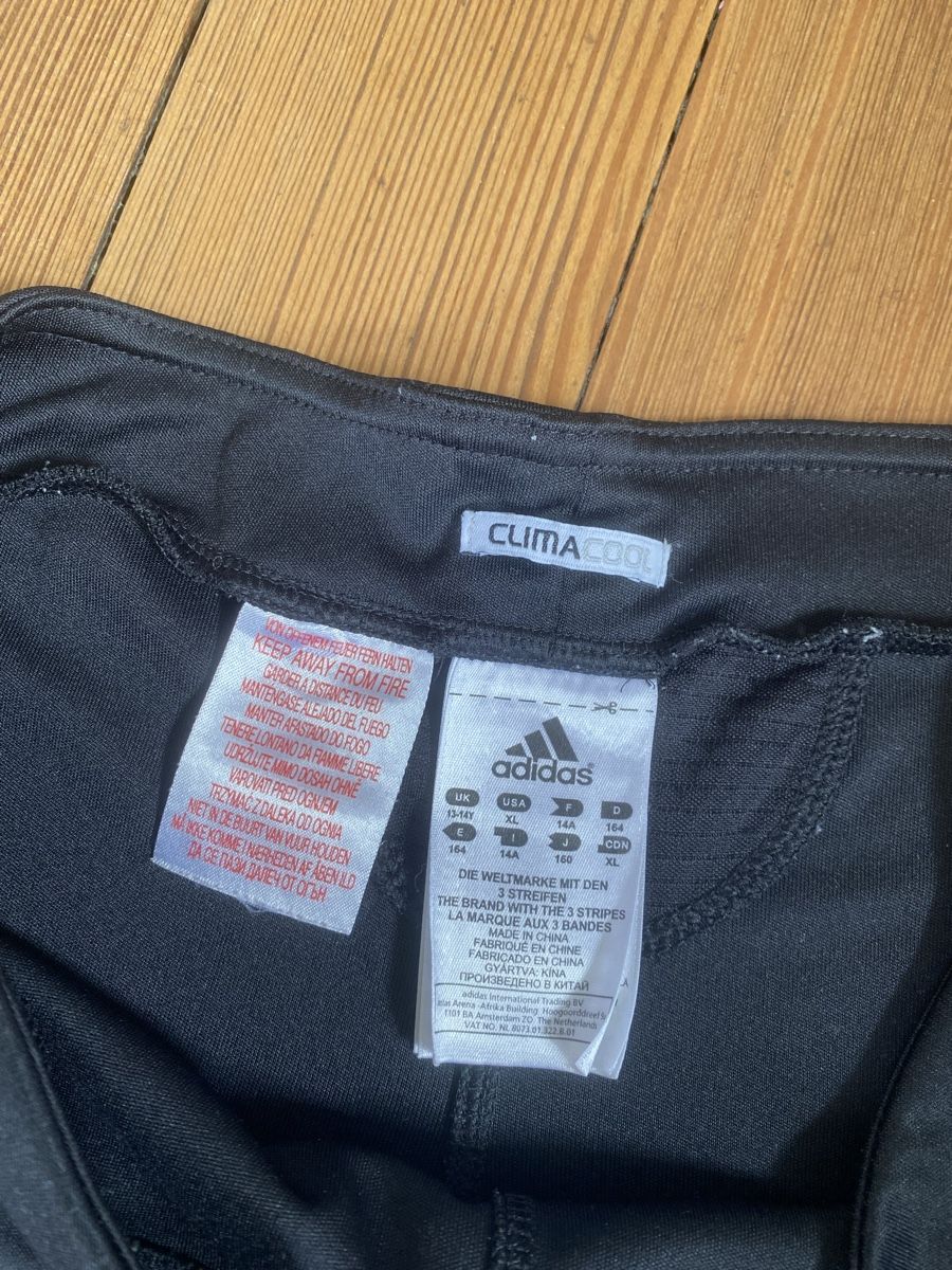 Adidas Leggings: Adidas ClimaCool Sporthose Gr. 160, aber wie eine S – Usato da Steffisburg venduto da viv_5tqt 2