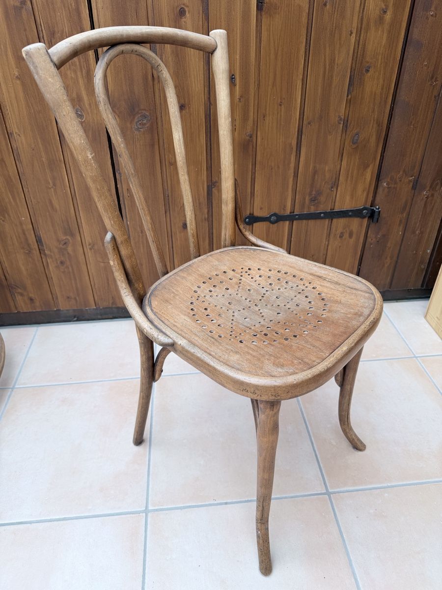 Sedie: Bugholz Stuhl traditionell Holz gebraucht – Usato da Melchnau venduto da tkoenig93