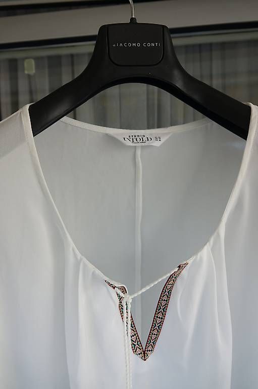 Ulla Popken Camicette: Blouse Ulla Popken blanche à finitions colorées, 50 – Usato da Chavannes-pres-Renens venduto da ranvyas 1
