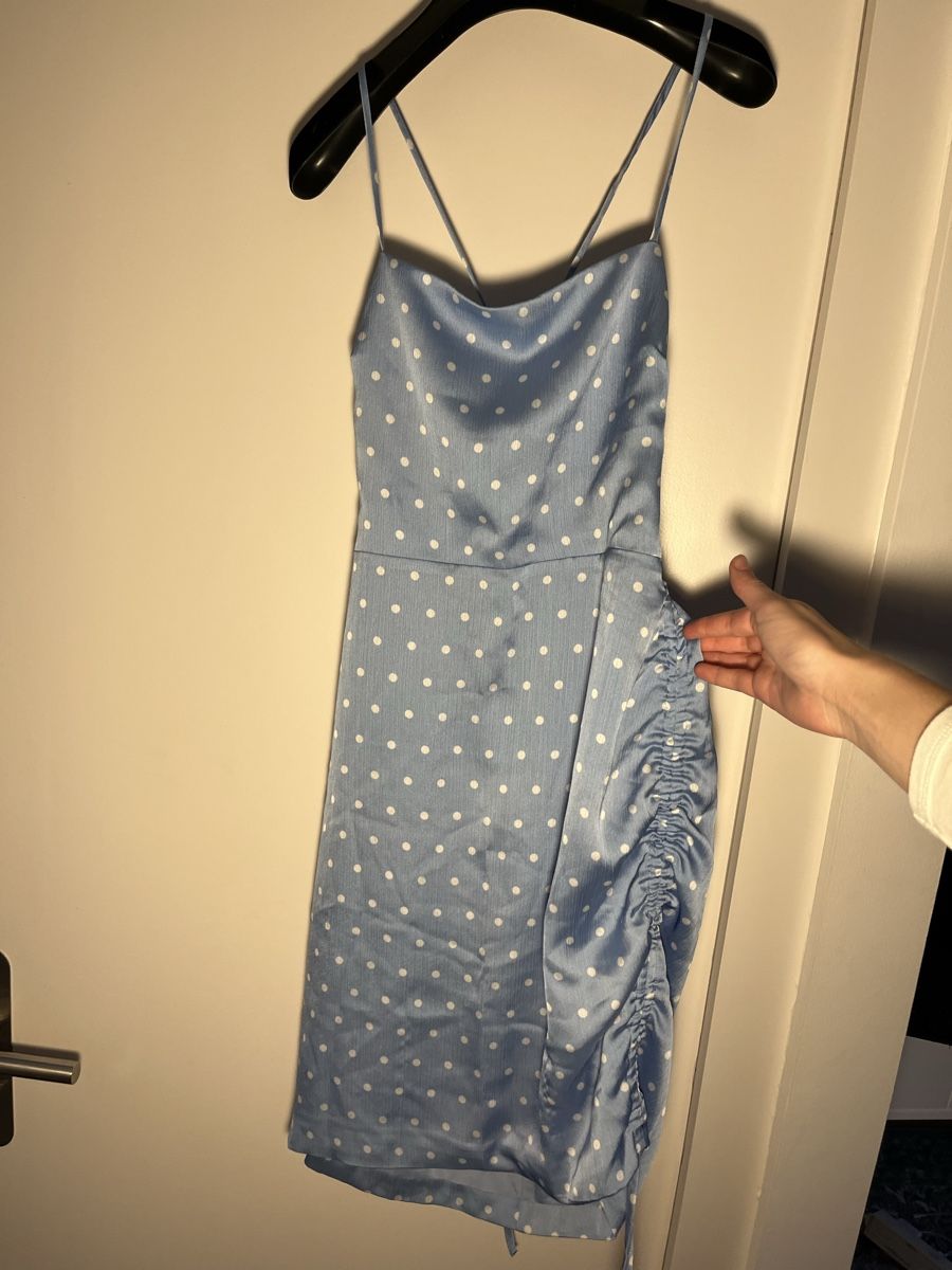 Kleider: Hellblaues Seidenkleid – Gebraucht aus Bern von hel_7x9p 1