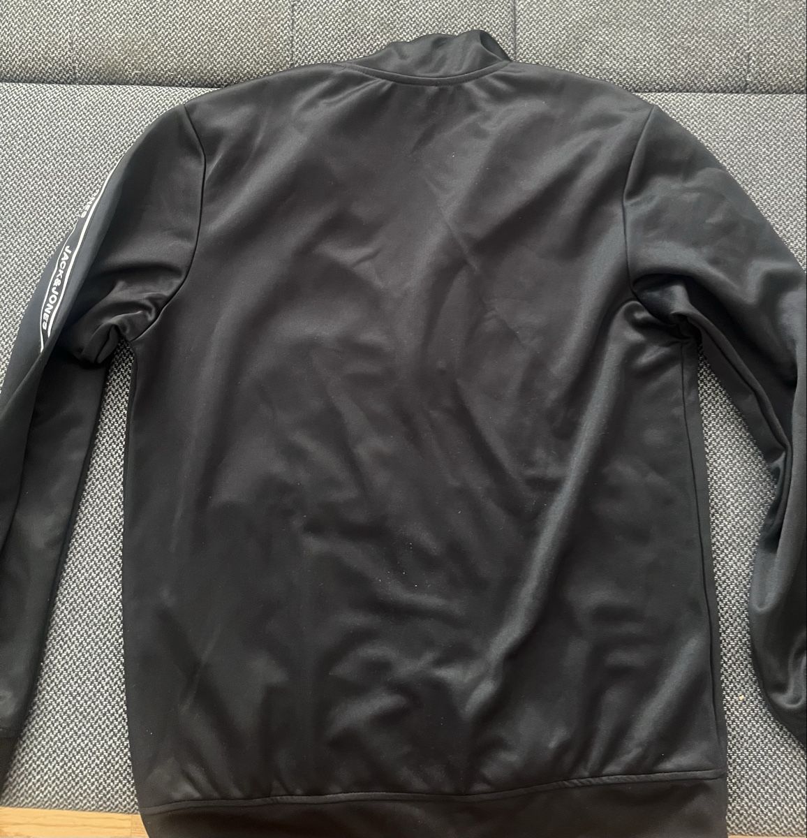 Jack & Jones Giacche: Jack & Jones Grösse L schwarz – Nuovo (secondo la descrizione) da Biel/Bienne venduto da que_9cv5 1