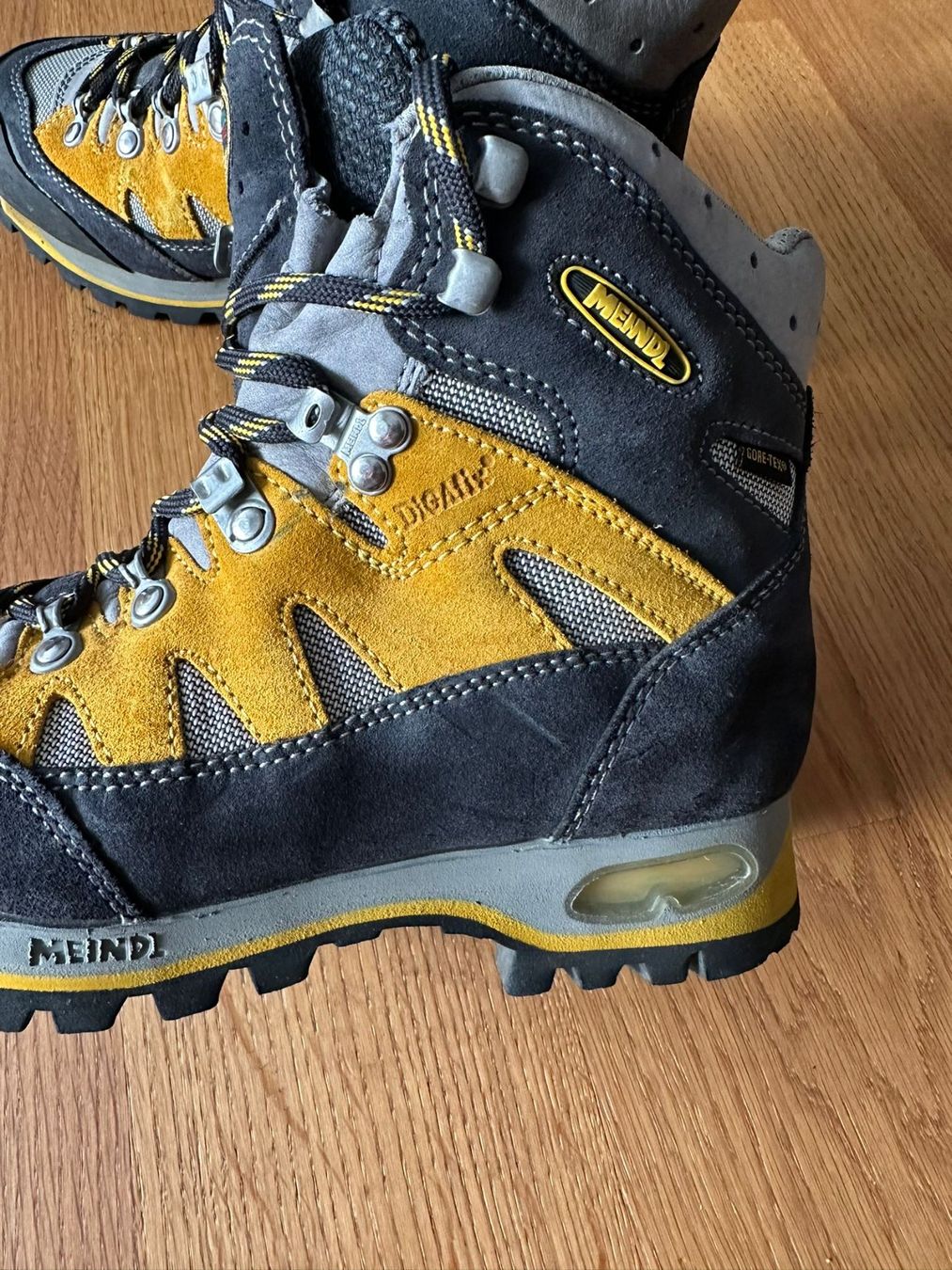 Meindl Chaussures femmes: Meindl Wanderschuhe Grösse 38.5 – D'occasion à Burgdorf par interstellar2 4