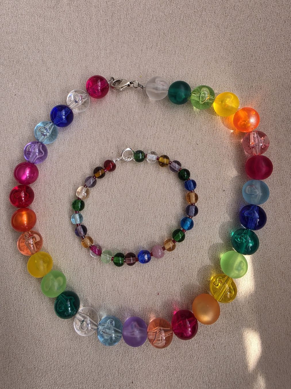 Altri gioielli: Kette Armband Set bunte Glasperlen – Usato da Bühler venduto da MalinaBrocki
