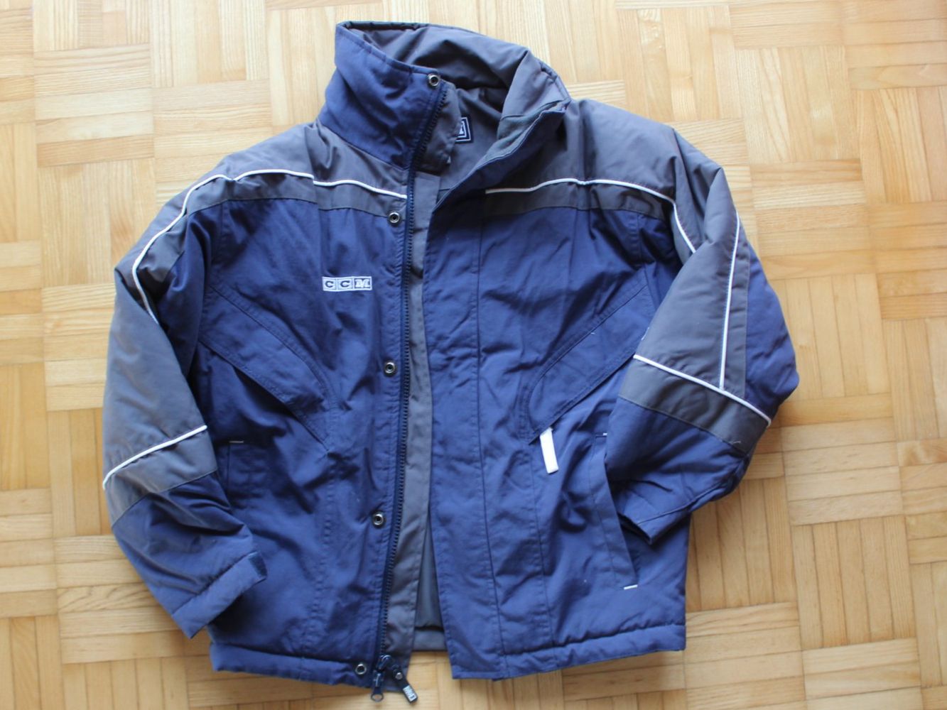 Lotti & Set di vestiti: Winterkleiderpaket Skihelm 128 – Usato da Walliswil-Nbipp venduto da Speer516 8